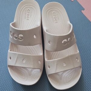 Crocs Womens Size 8 Classic Two-Strap Slide Sandals in Light Pink